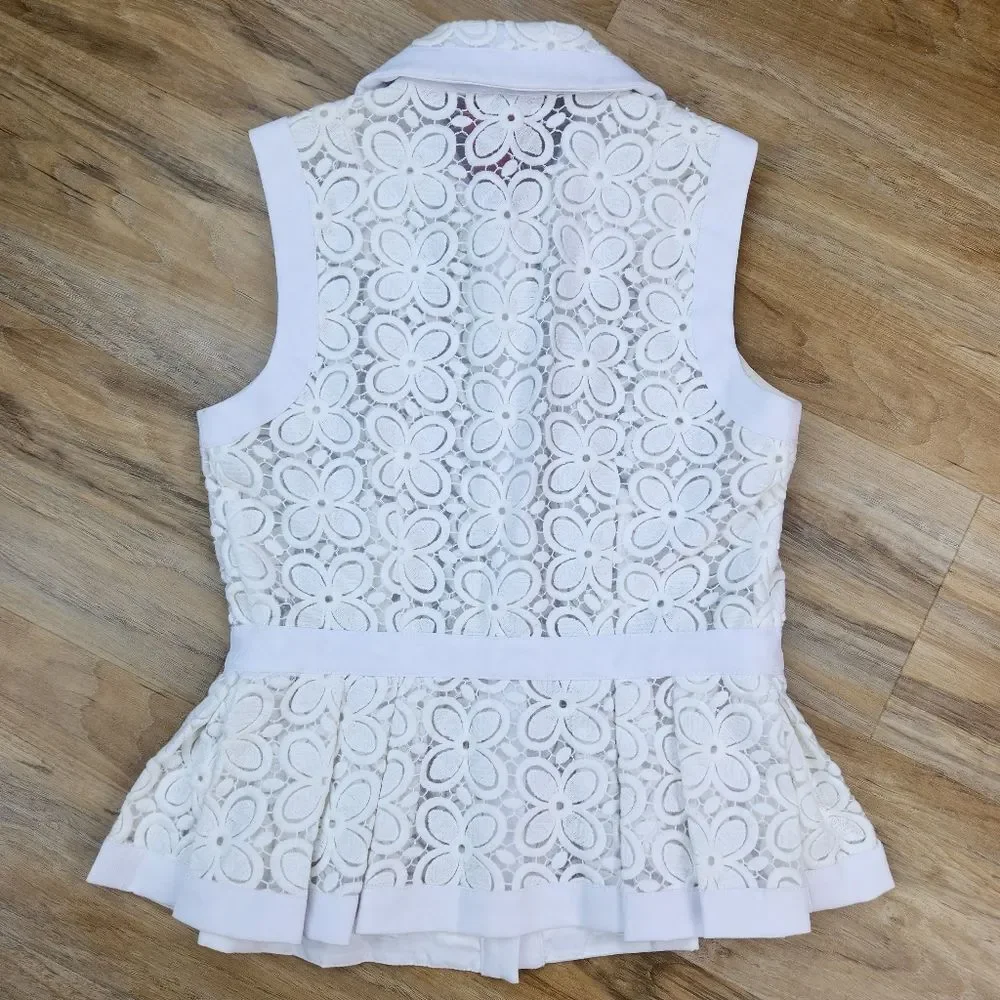 ☔️🩵Vintage V Cristina White Buttoned Embroidered Lace Sleeveless Top Small - Picture 2 of 11